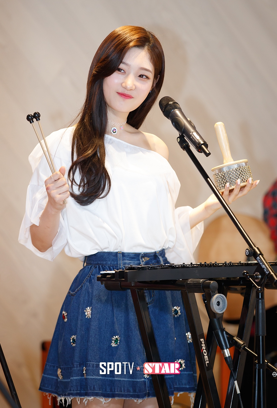 [포토S] 정채연, 타악기는 나의 몫