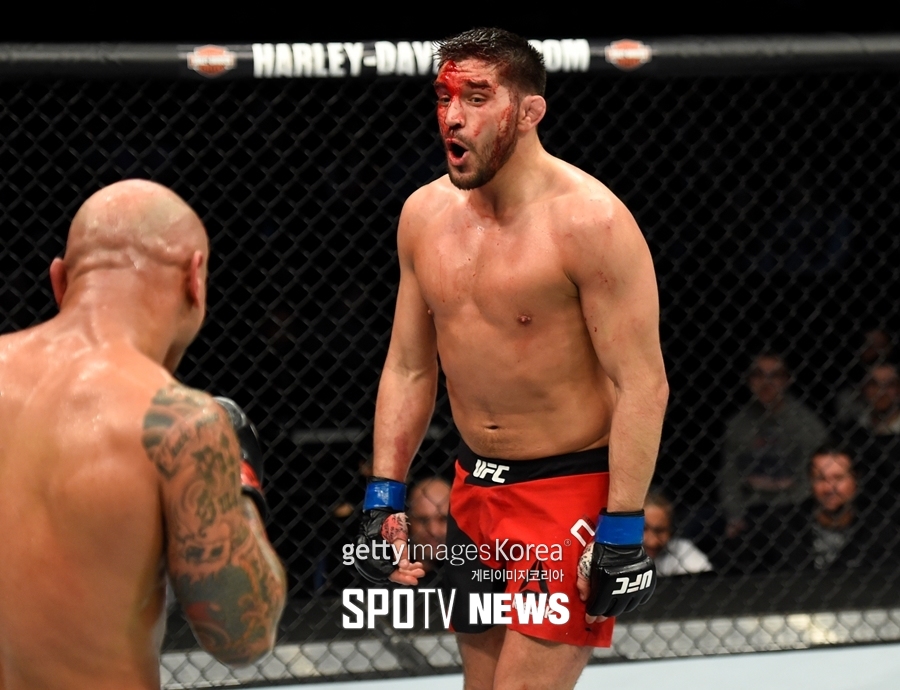 [UFC 210 포토] 패트릭 코테 '호우!'