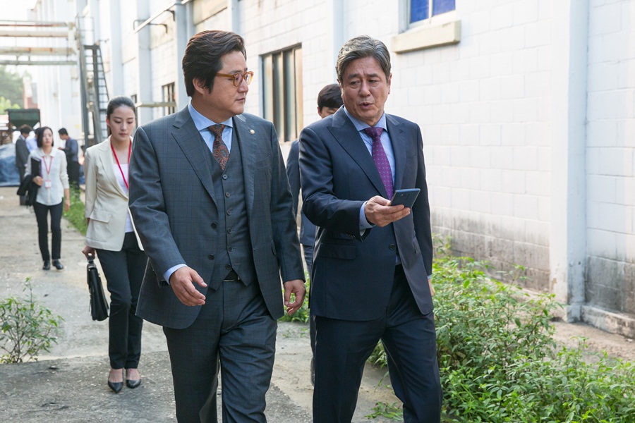 '특별시민' 곽도원 "최민식과 눈 보고 연기하는 것만으로도 행복"