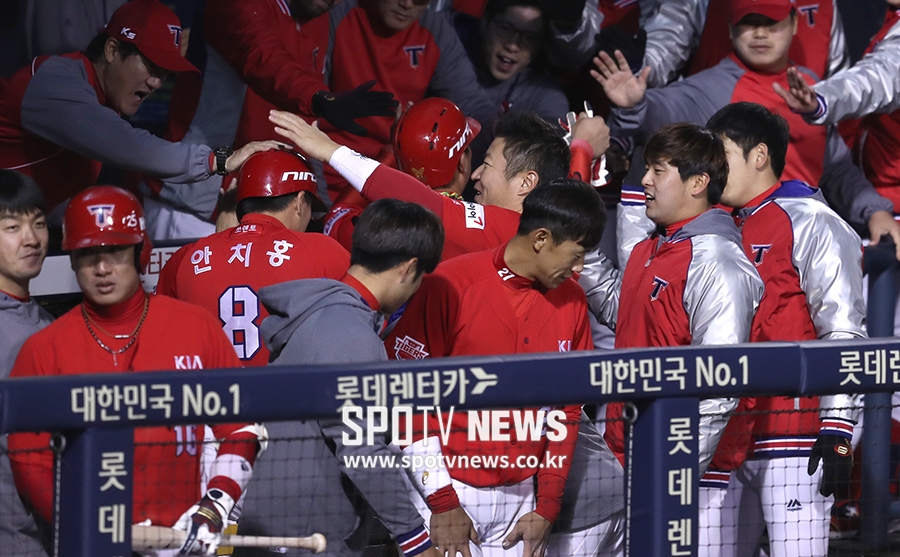 [포토S] 재역전에 성공한 KIA