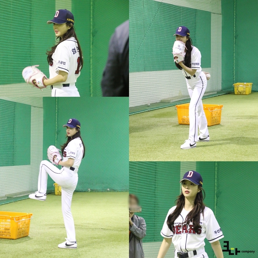 엄현경, '완벽 유니폼' 자태…시구 비하인드 공개