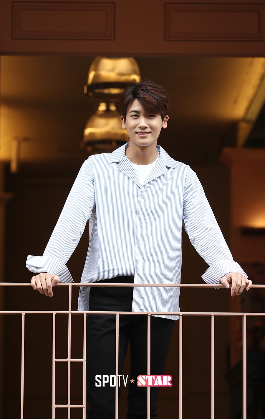 [인터뷰S]② 박형식, 스타제국 떠나 UAA 택한 이유
