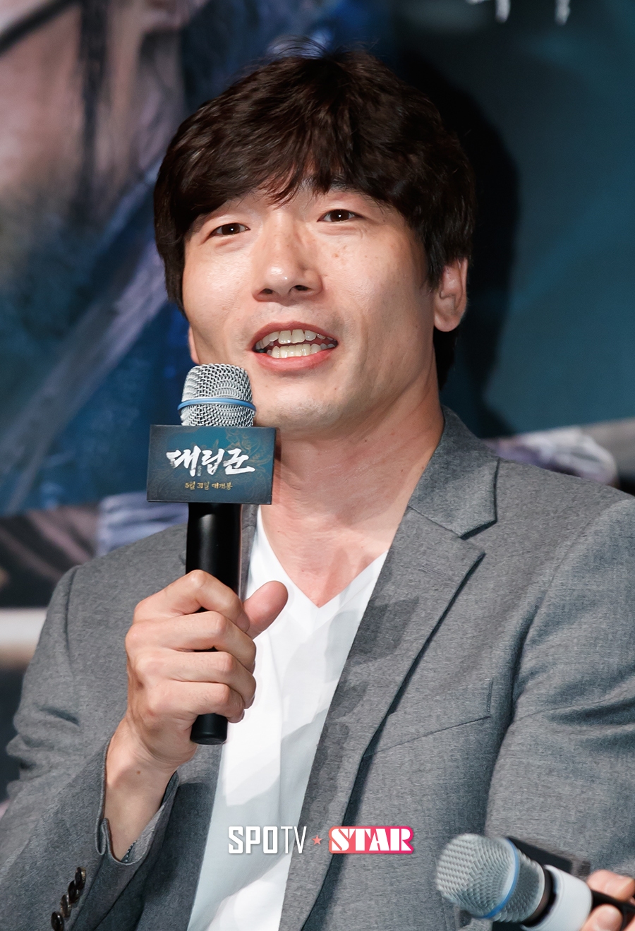 [포토S] 인사하는 배우 박원상