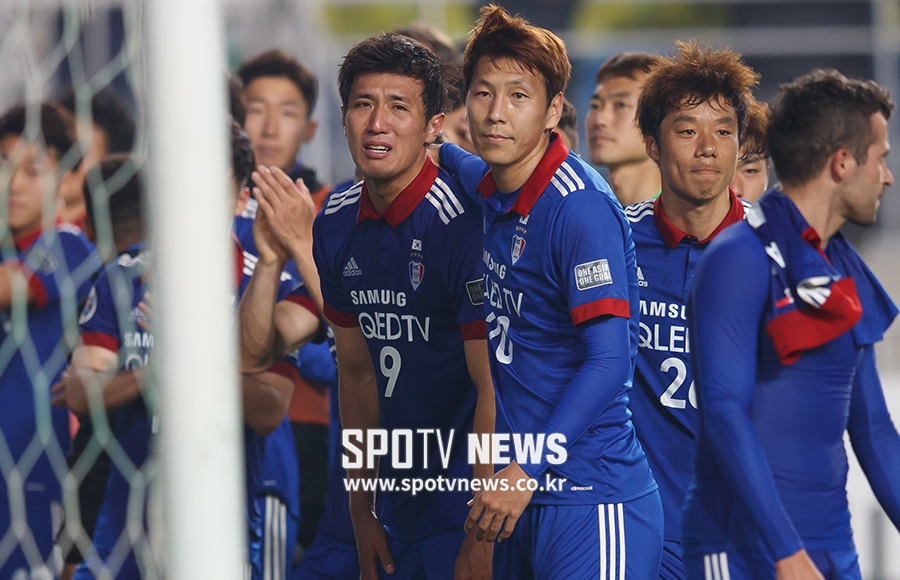 [포토S] 박기동, 멈추지 않는 눈물