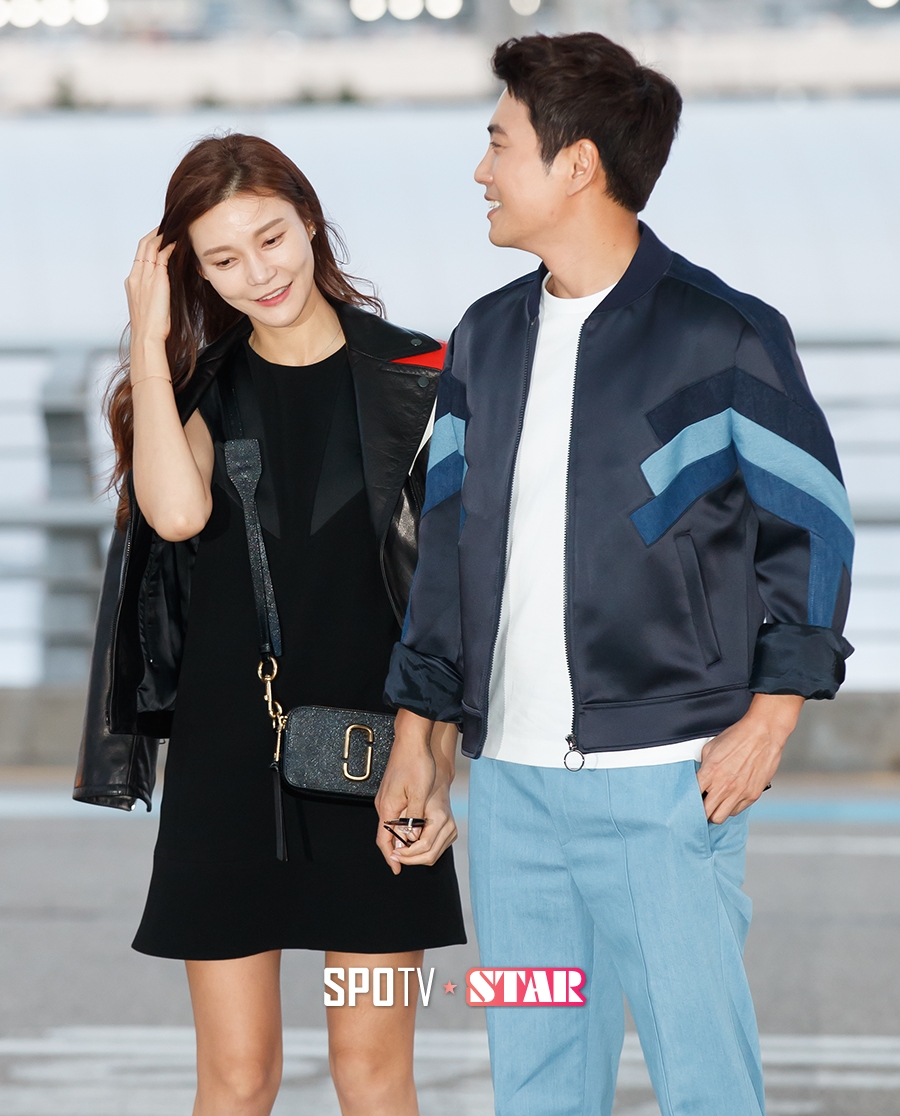 [포토S] 차예련, 남편 주상욱 손 꼭 잡고