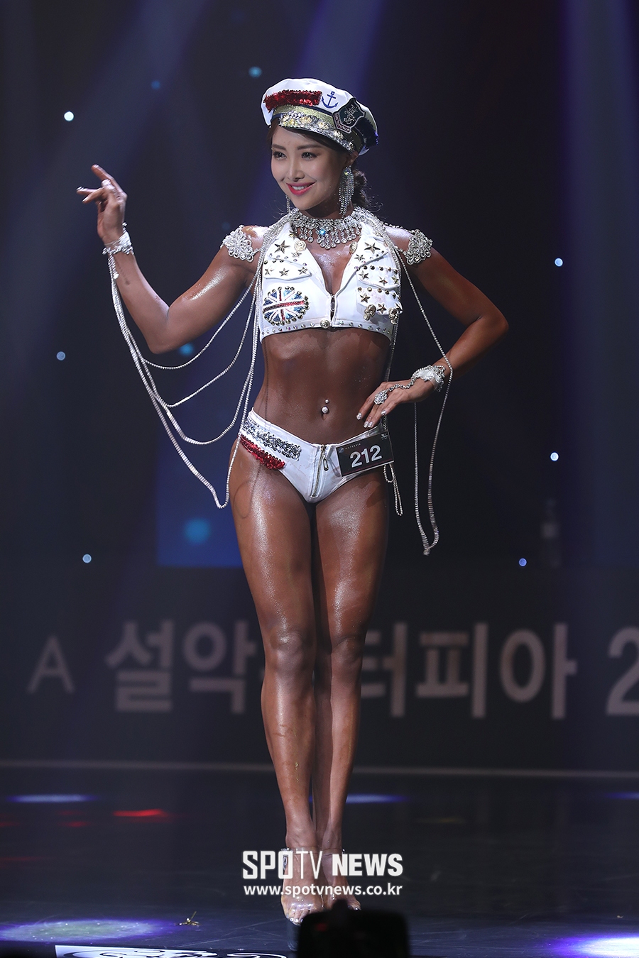 [포토S] '머슬마니아' 정하음, 섹시 여군