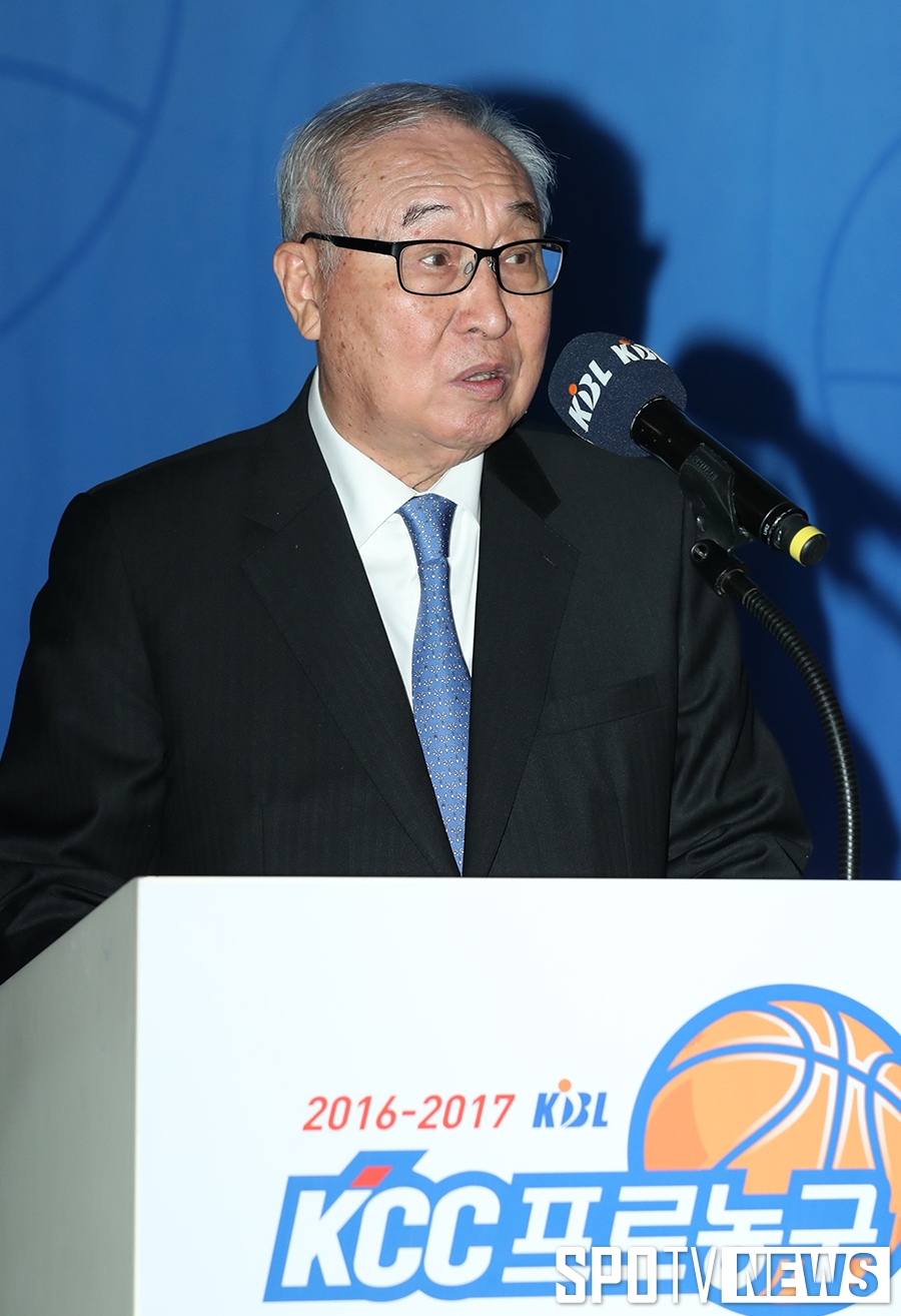 KBL, 만장일치로 김영기 총재 재추대