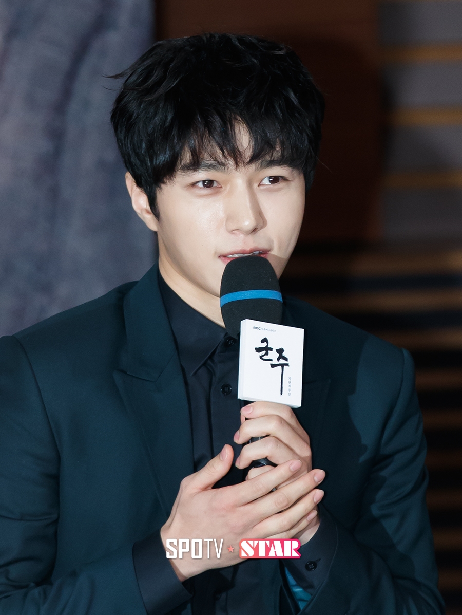 [포토S] 인피니트 엘, '배우 김명수 인사드려요'
