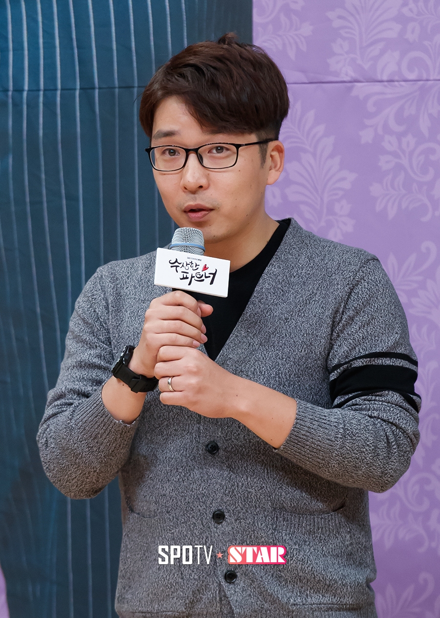 [포토S] 인사하는 박선호 PD