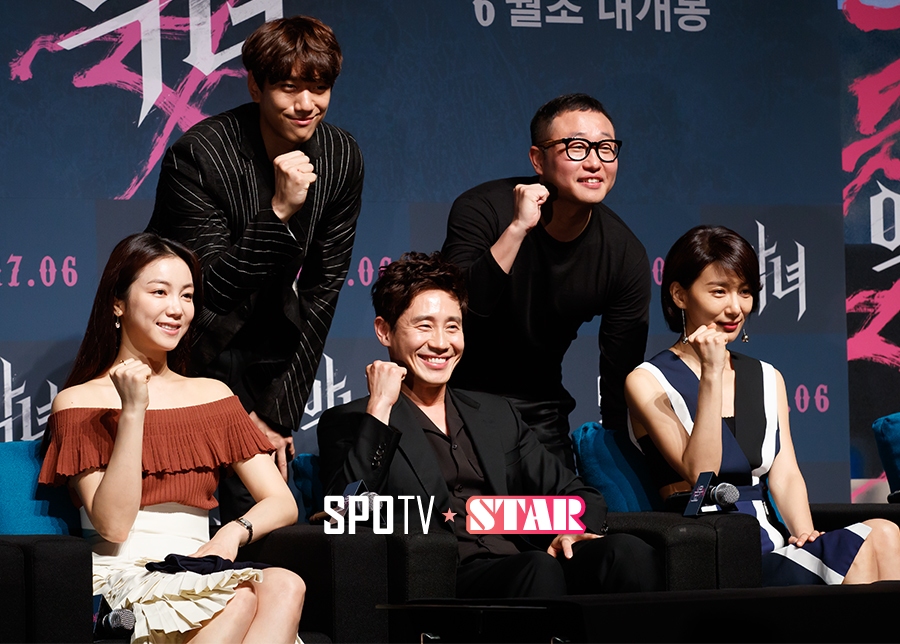 [포토S] 영화 '악녀' 파이팅