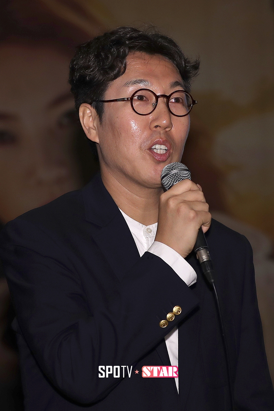 [포토S] 김영철, '제가 사회를 보면 대박 난다는 설이..'