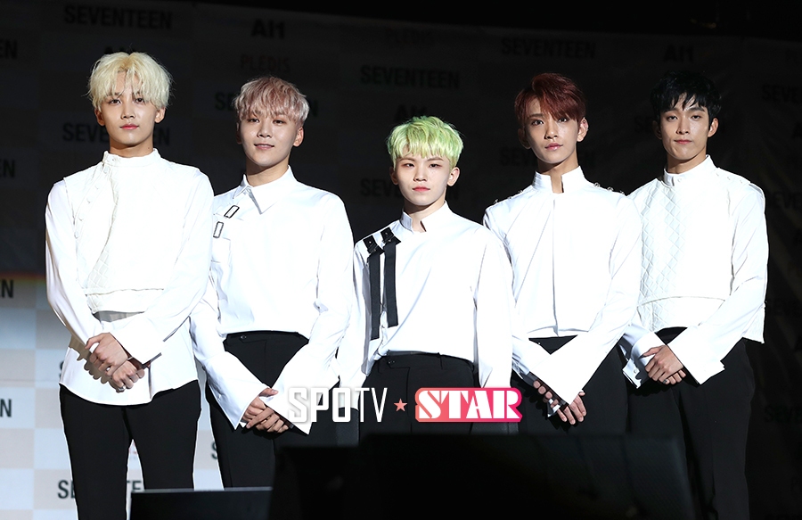 [포토S] 포즈 취하는 세븐틴 보컬팀