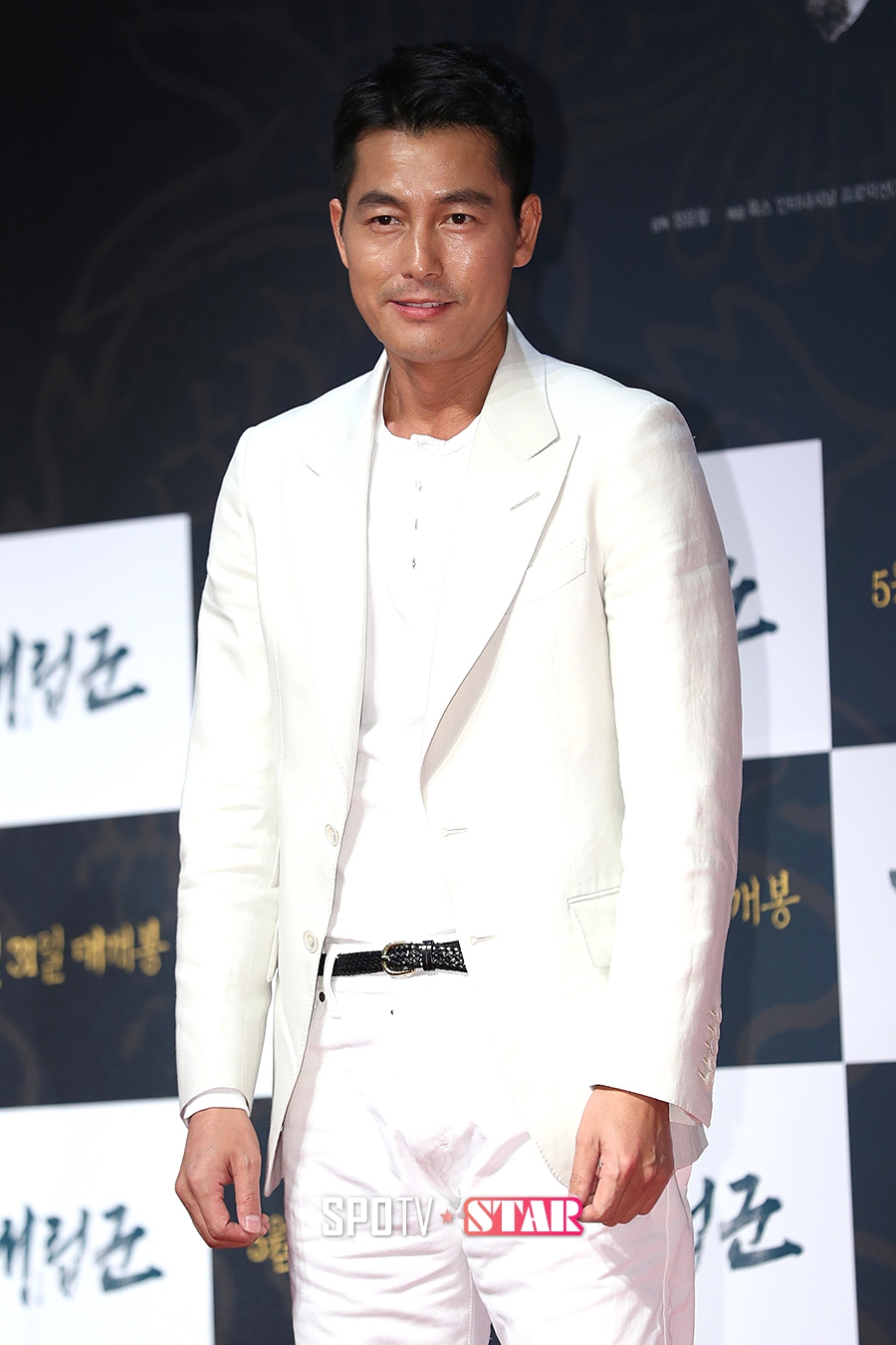 [포토S] 정우성, '절친 이정재 응원 왔어요'