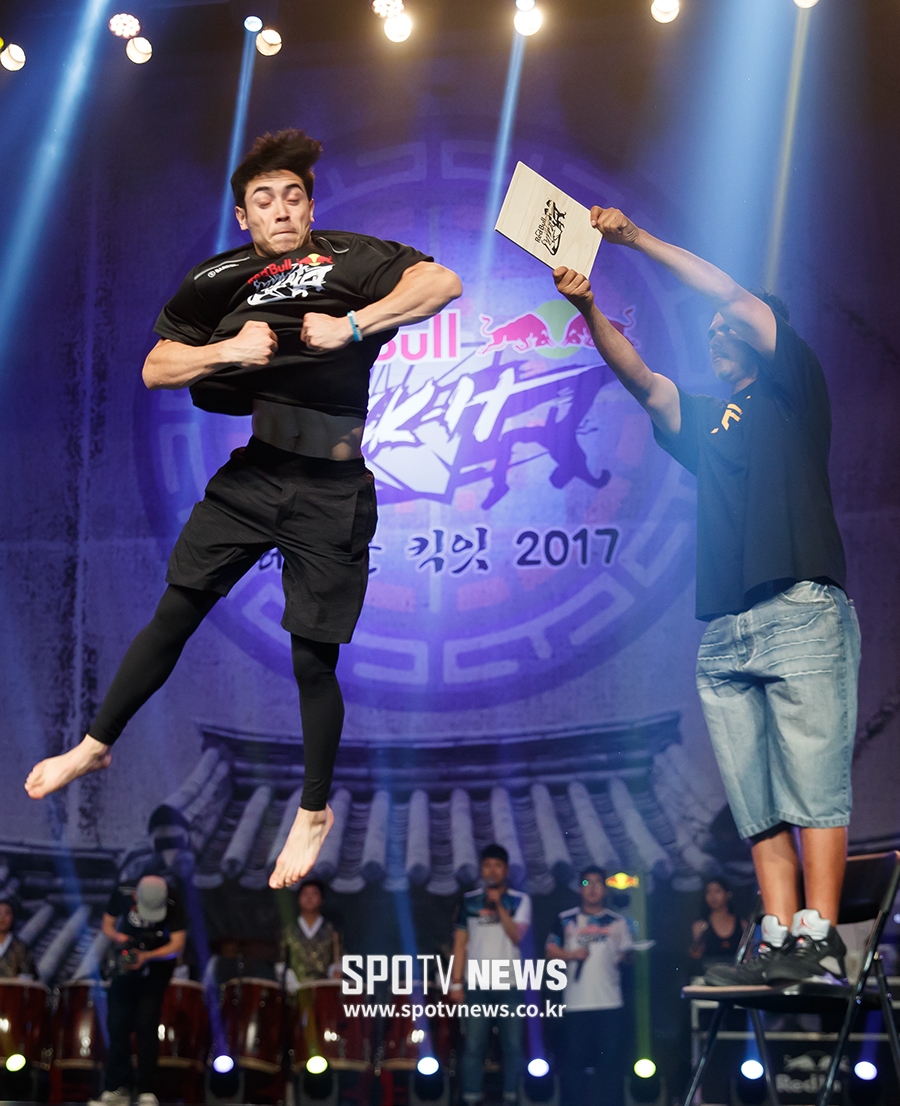 [포토S] 제이콥 핀토, '높은곳을 향해'