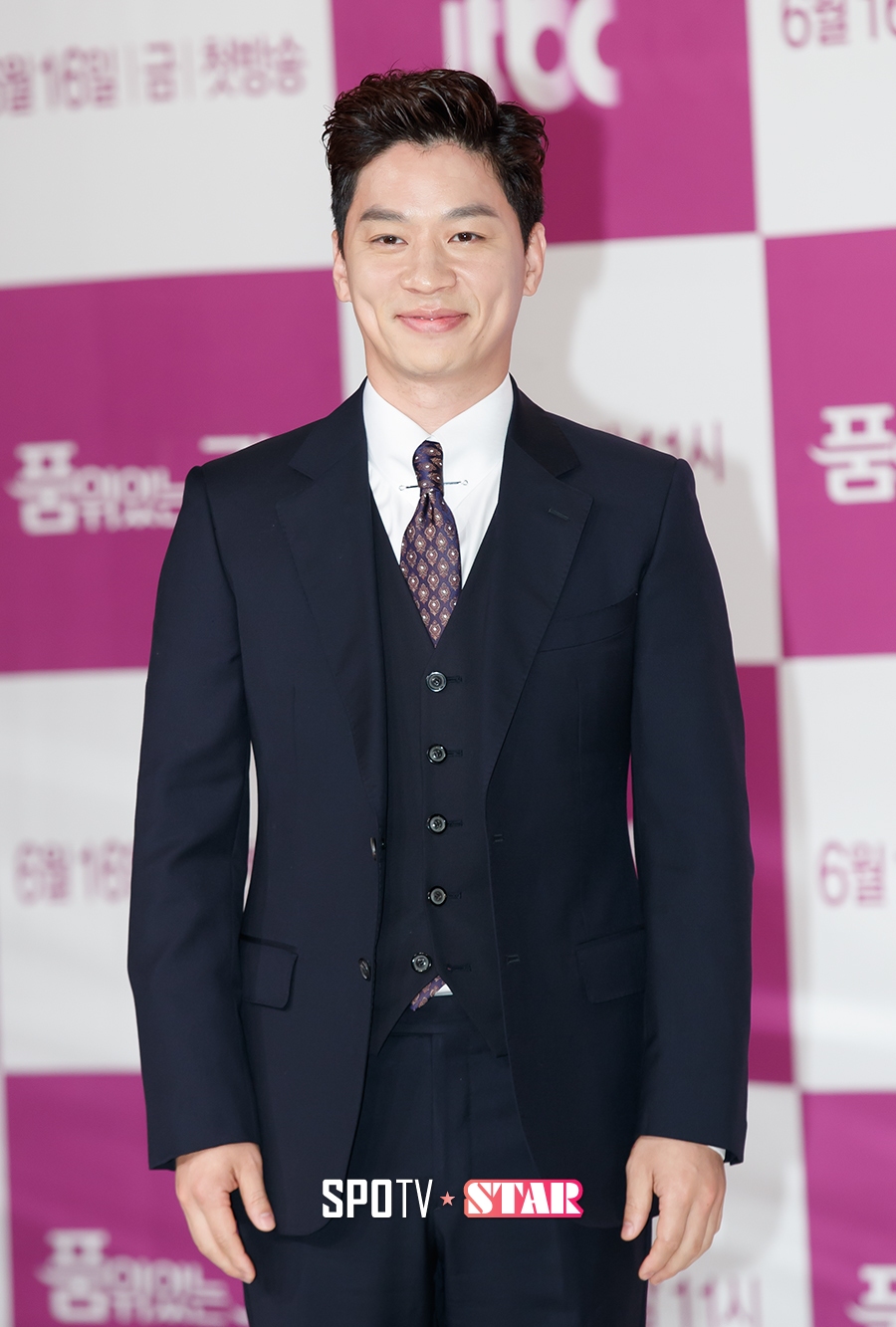 [포토S] 미소 짓는 배우 정상훈