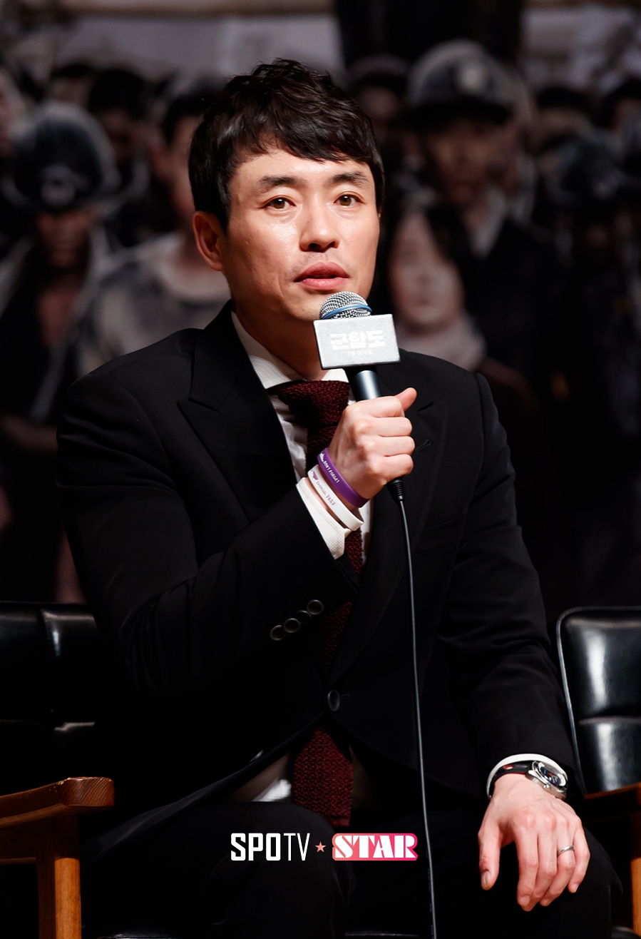 [포토S] 영화 '군함도'로 돌아 온 류승완 감독