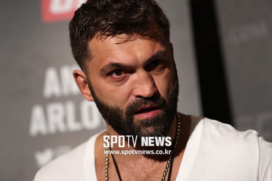 [UFC] "아직 맛 안 갔다는 걸 보여 줄게" 알롭스키의 각오