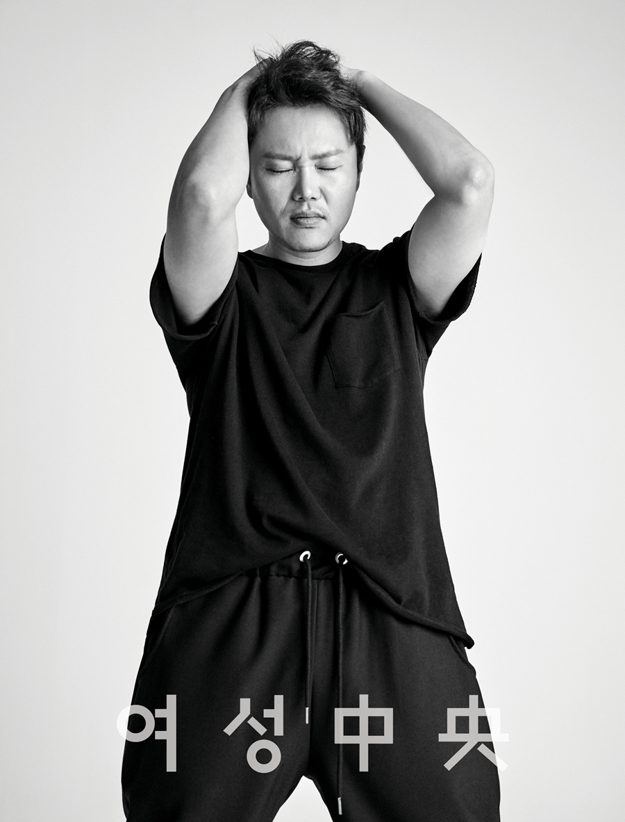 [화보S] 김민교, 웃음기 지우니 '천생 배우'