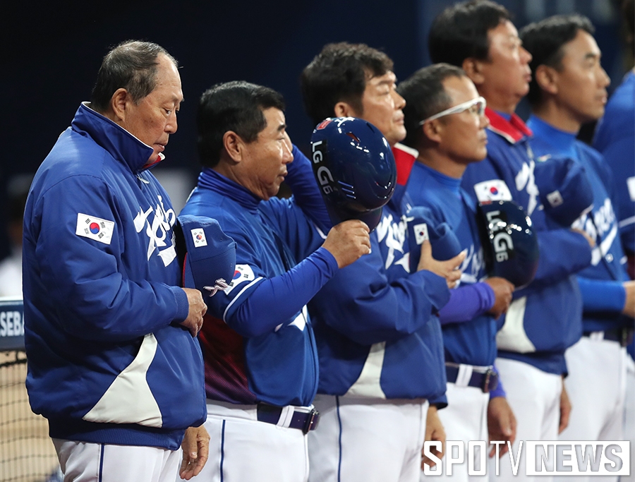 [신명철의 스포츠 뒤집기] 야구 전임 감독제에 대한 소고(小考)