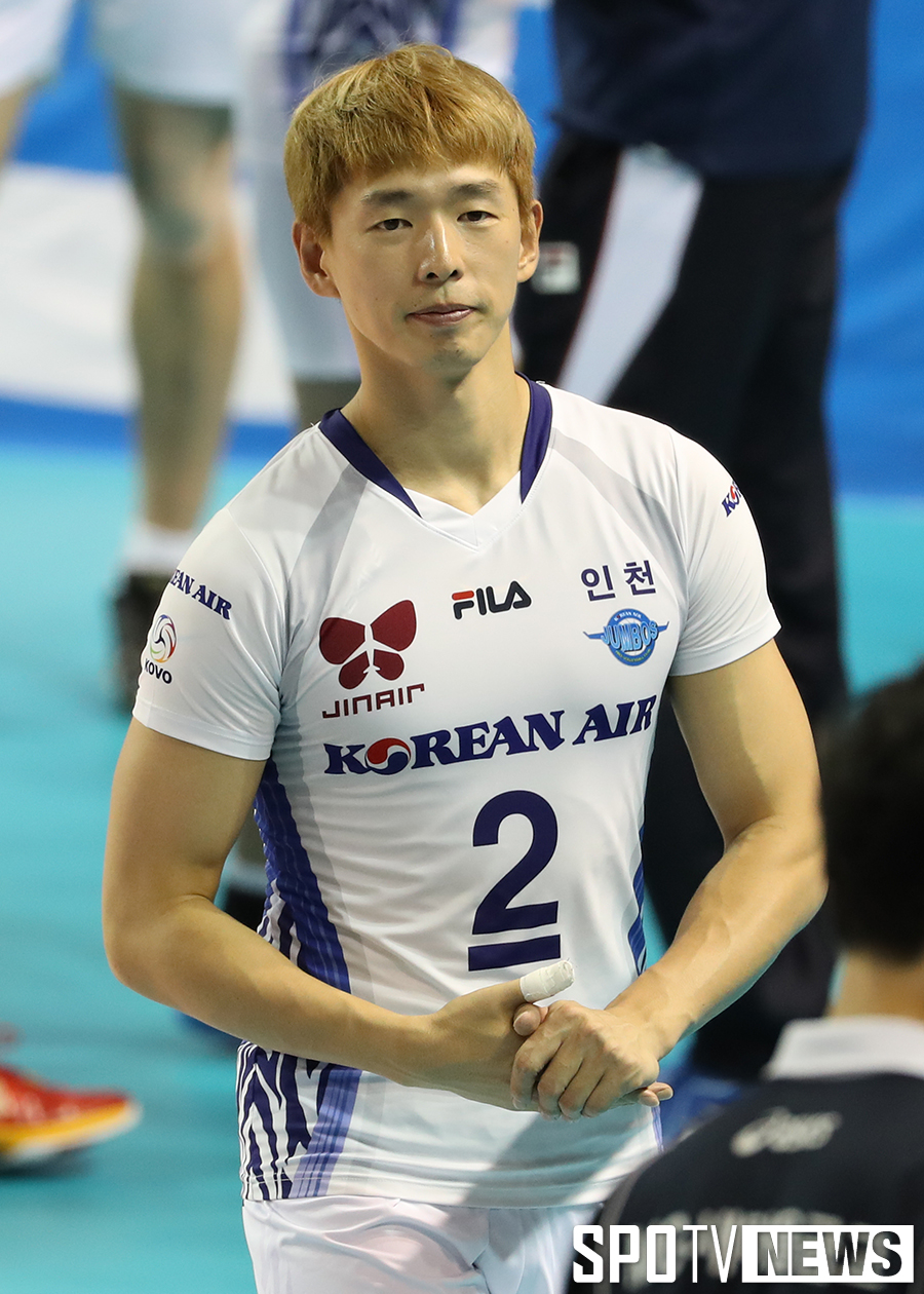 한선수 5억-양효진 3억, V리그 남녀부 연봉 1위