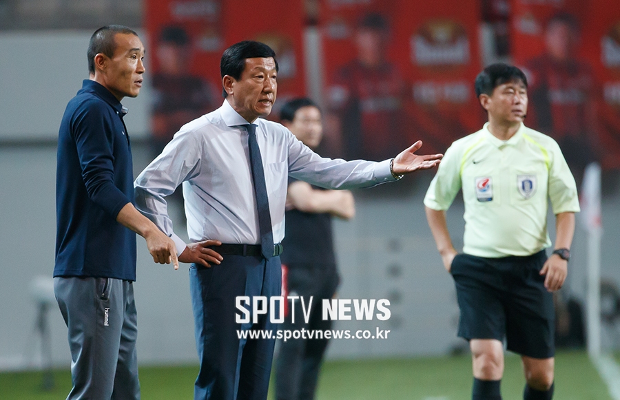 [포토S] 최강희 감독, '이걸 비디오 판독까지 봐야 해?'