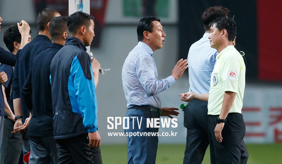 [포토S] 최강희 감독, '이해할 수 없는 경기야'