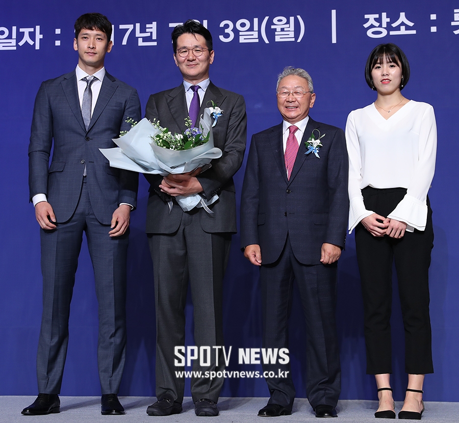 [포토S] '한국배구연맹 총재 이취임식 열려'