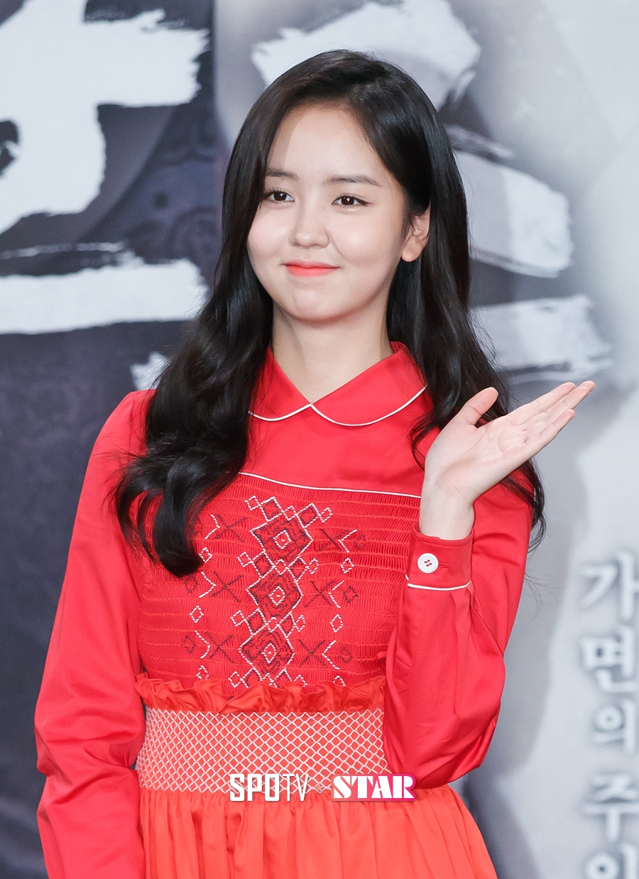 김소현, 싸이더스HQ 재계약 논의…"1인 기획사 설립 NO"