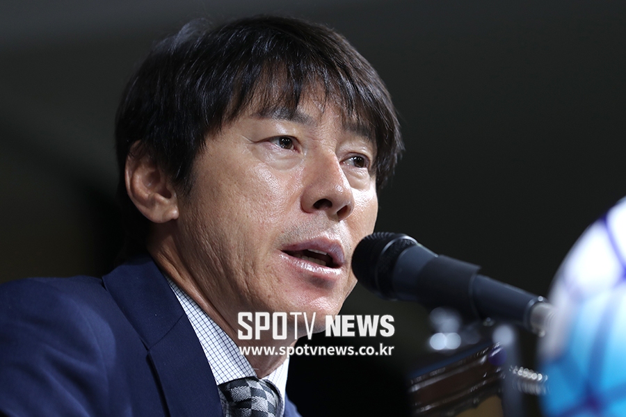 [포토S] 신태용 A 대표팀 감독, "오로지 월드컵만 생각"