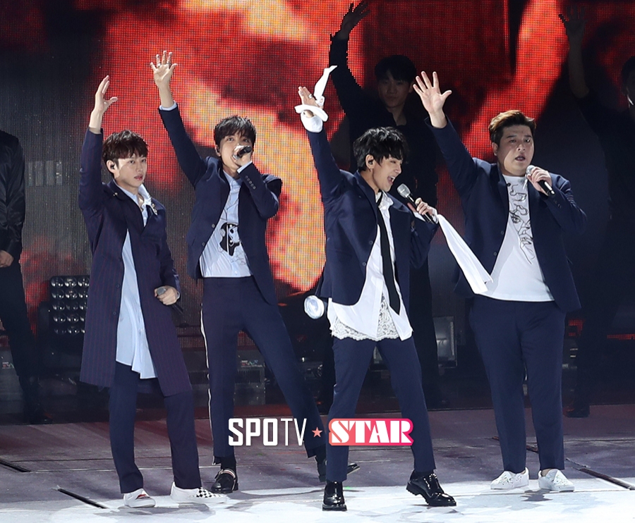 [포토S] 슈퍼주니어, '4명이서 열심히'