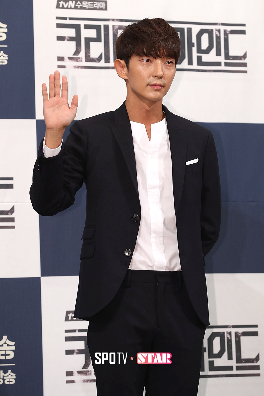 [포토S] 이준기, NCI 현장수색요원