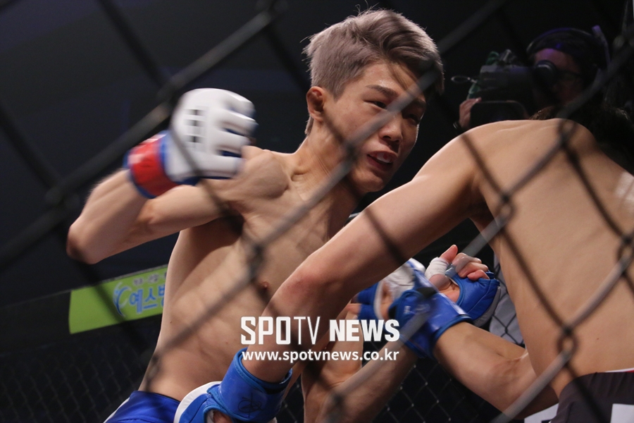 [포토S] '옐로 라바' 김규성 "펀치 맛 좀 봐라"