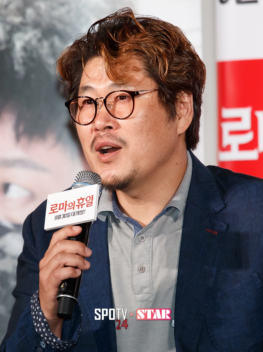 [포토S] 인사하는 이덕희 감독