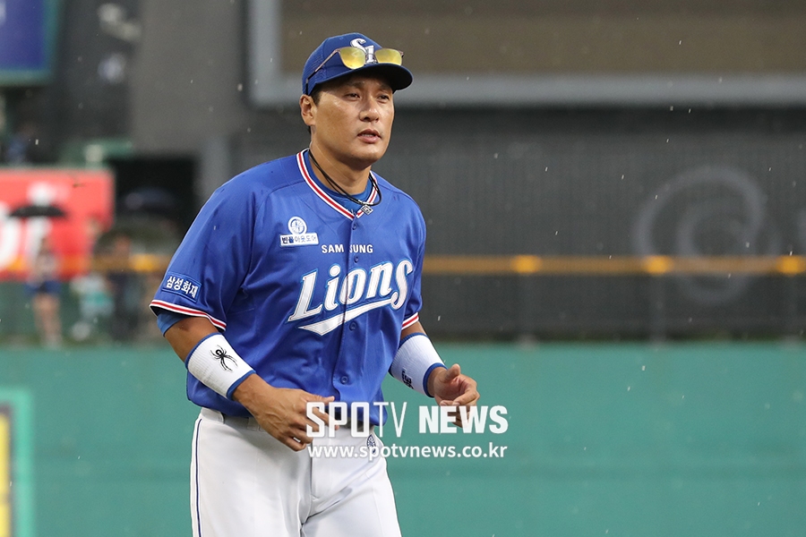 [포토S] 이승엽, 은퇴 투어를 앞두고 만감이 교차