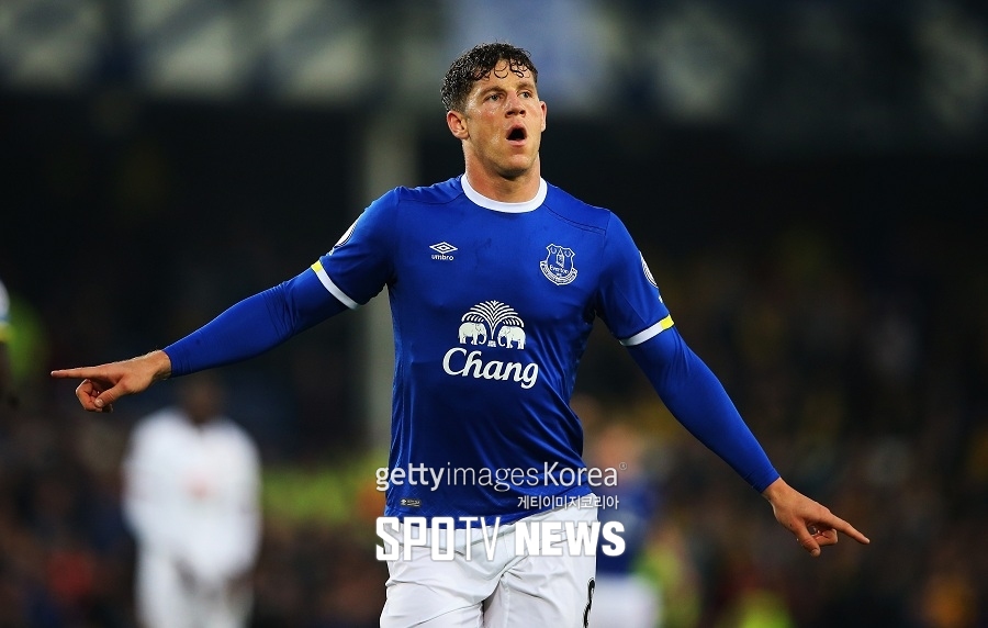 [EPL] 에버튼, 바클리는 잔류-시구드르손 영입 임박