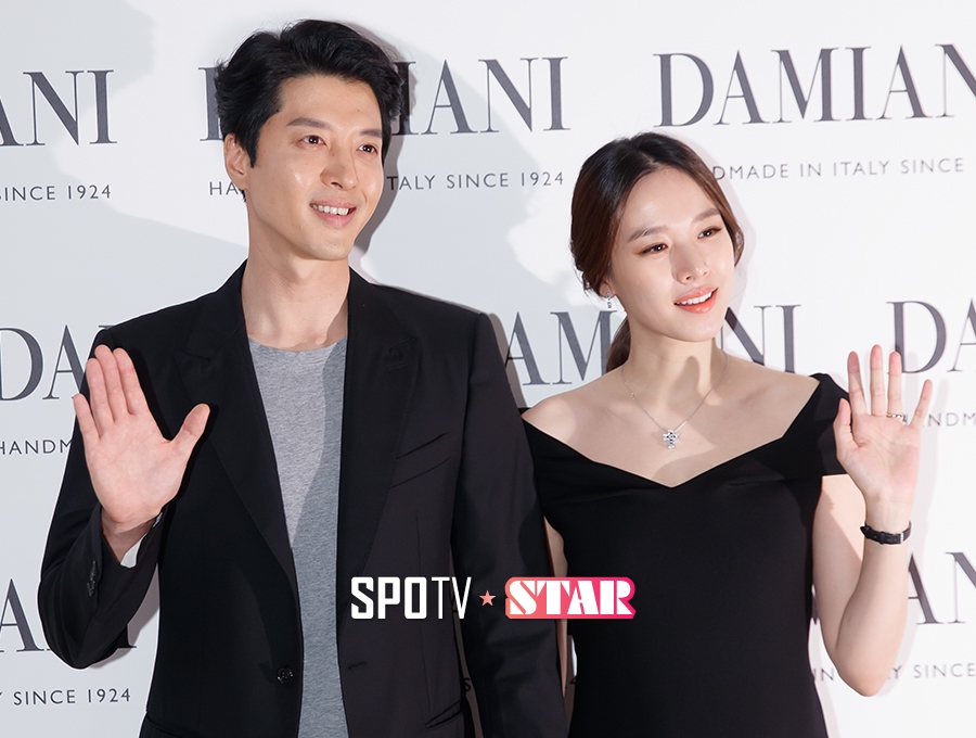 [포토S] 이동건-조윤희, 결혼 앞두고 함께 한 첫 공식행사