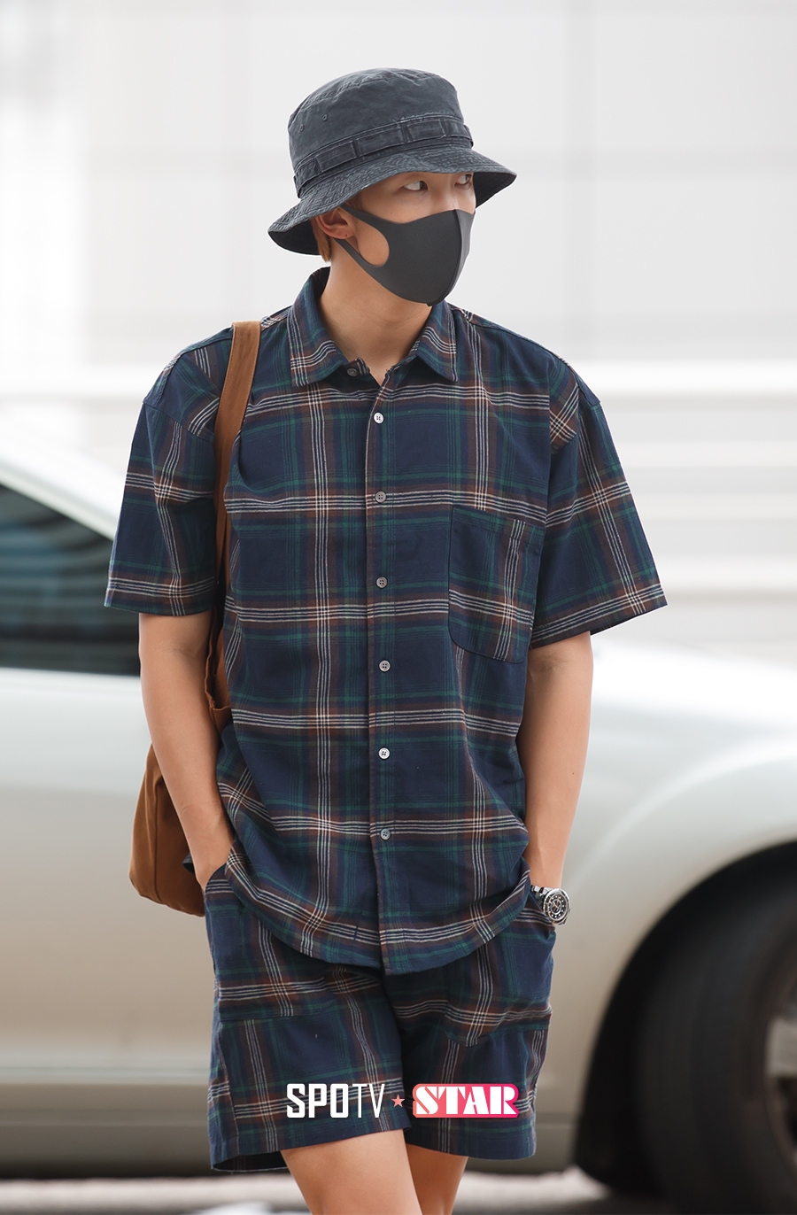 [포토S] 방탄소년단 랩몬스터, 아침부터 카리스마 발산