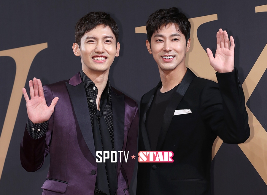 [포토S] 동방신기, 2년 만에 완전체 컴백!