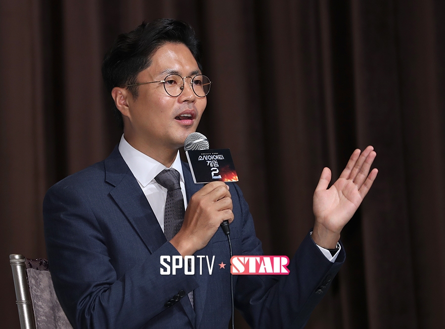 [포토S] 질문에 답하는 김광진