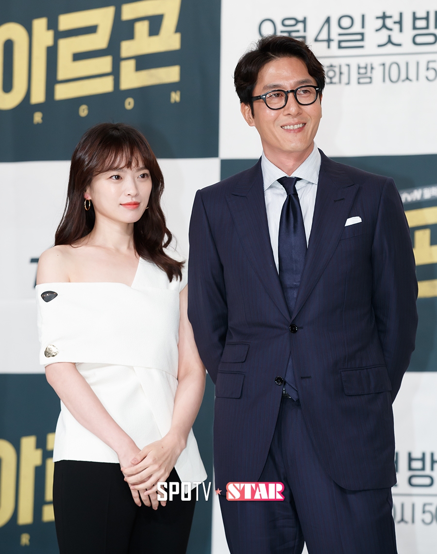 [포토S] 천우희-김주혁, 어색한 투 샷