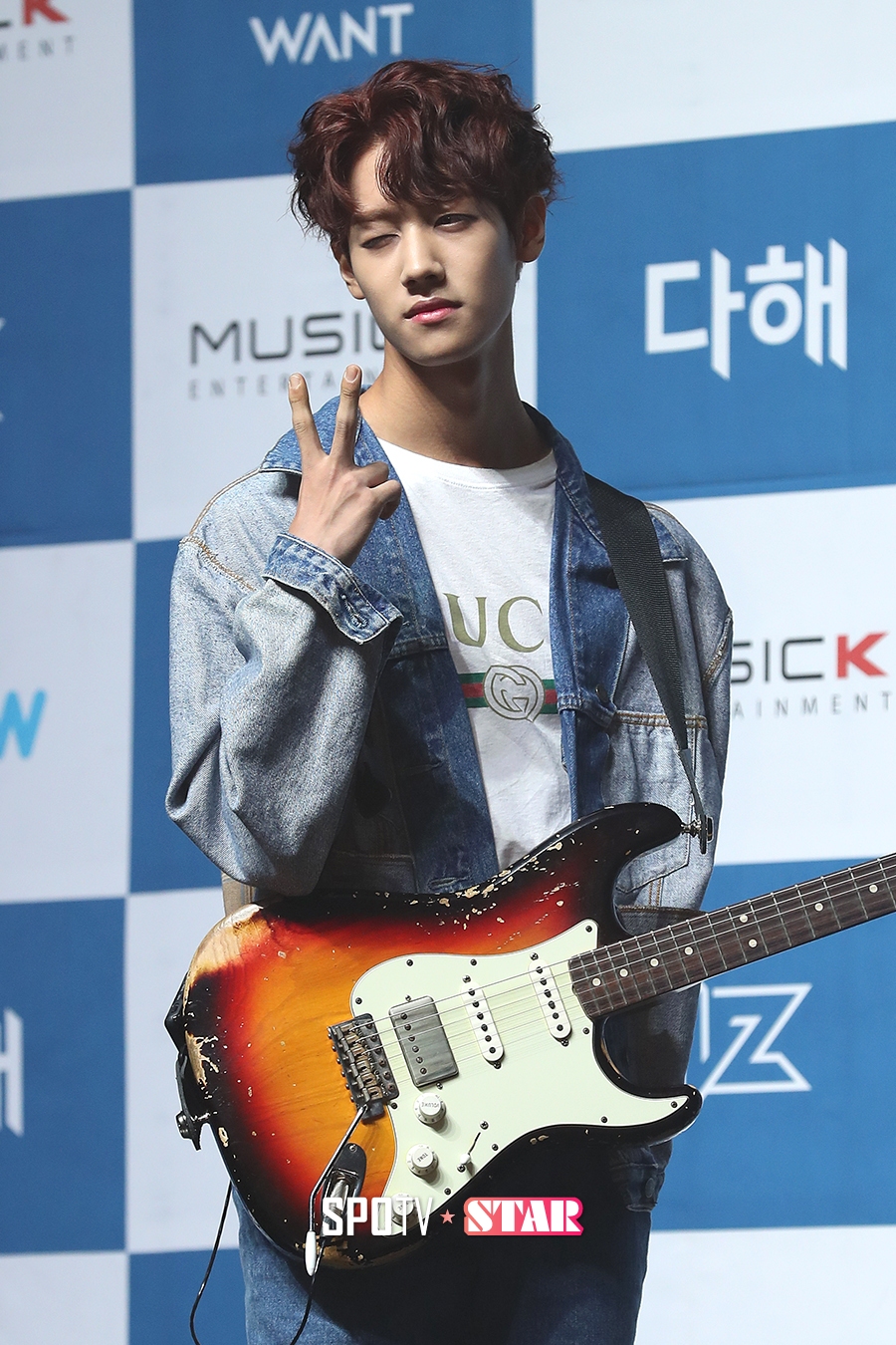 [포토S] 아이즈 현준, 준비해온 포즈