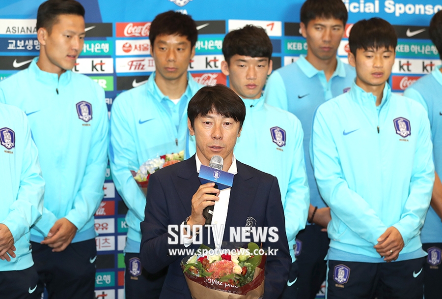 [포토S] 신태용 감독, "이제는 공격 축구 시작"