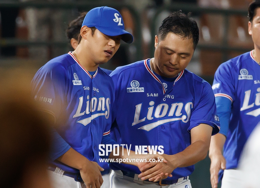 [포토S] 박한이, '윤성환, 120승 축하해'
