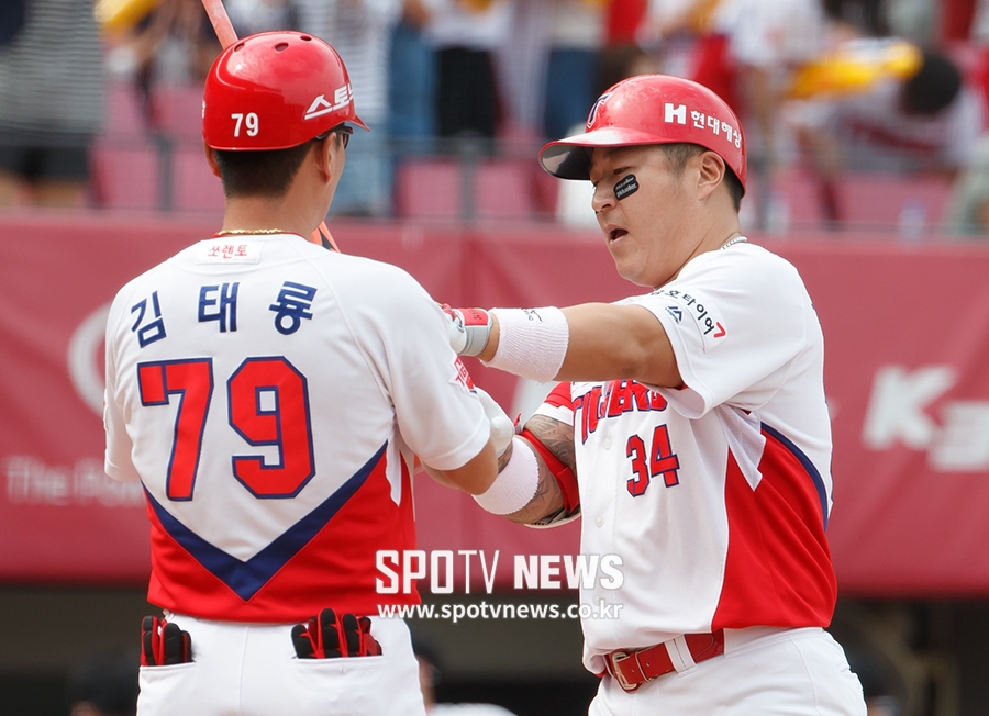[포토S] 홈런 최형우, '추격 시작'