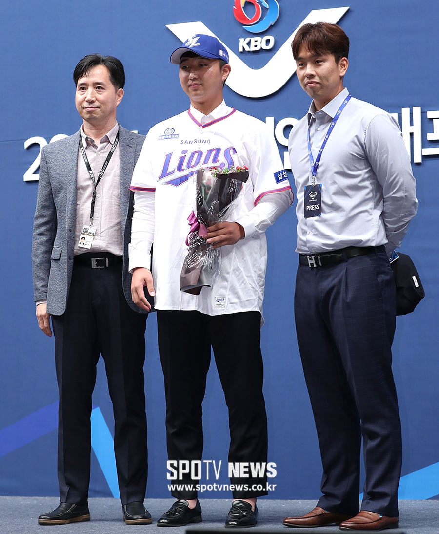 [포토S] 한양대 최채흥, 삼성 1차 지명