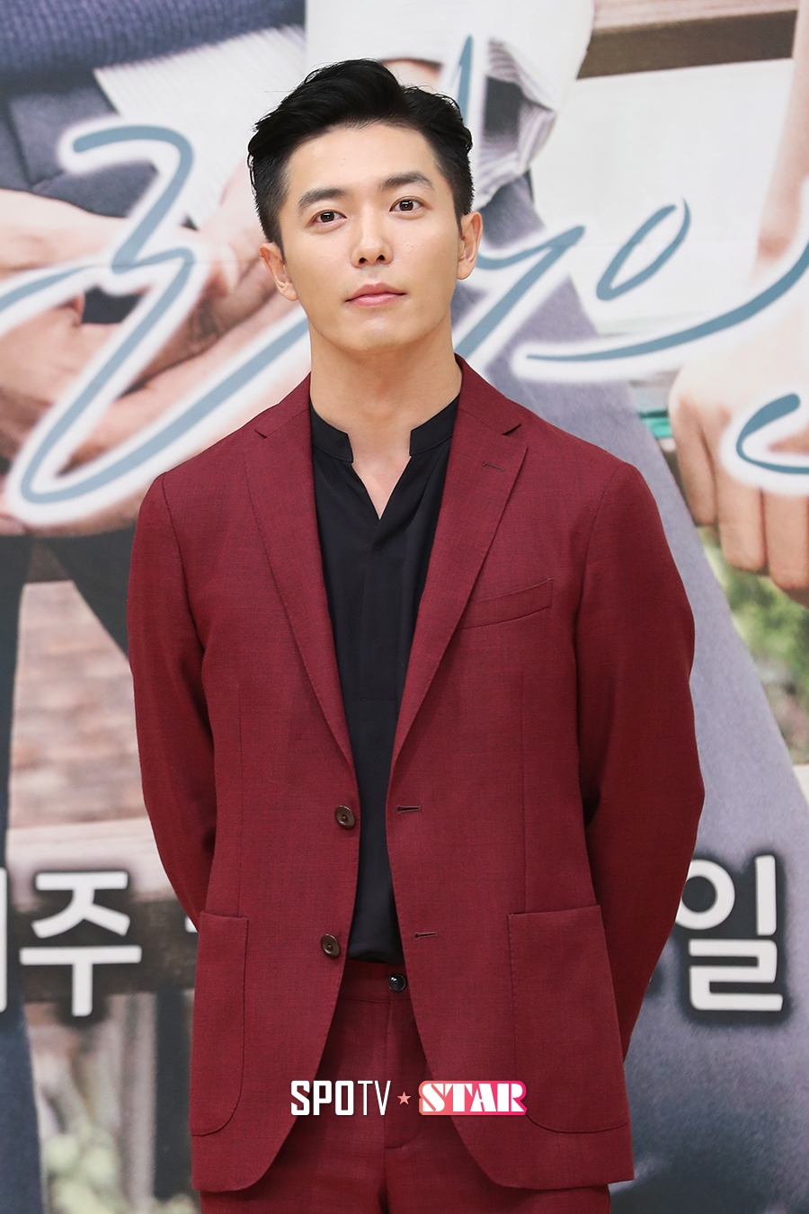 [포토S] 김재욱, '훤칠하네~'