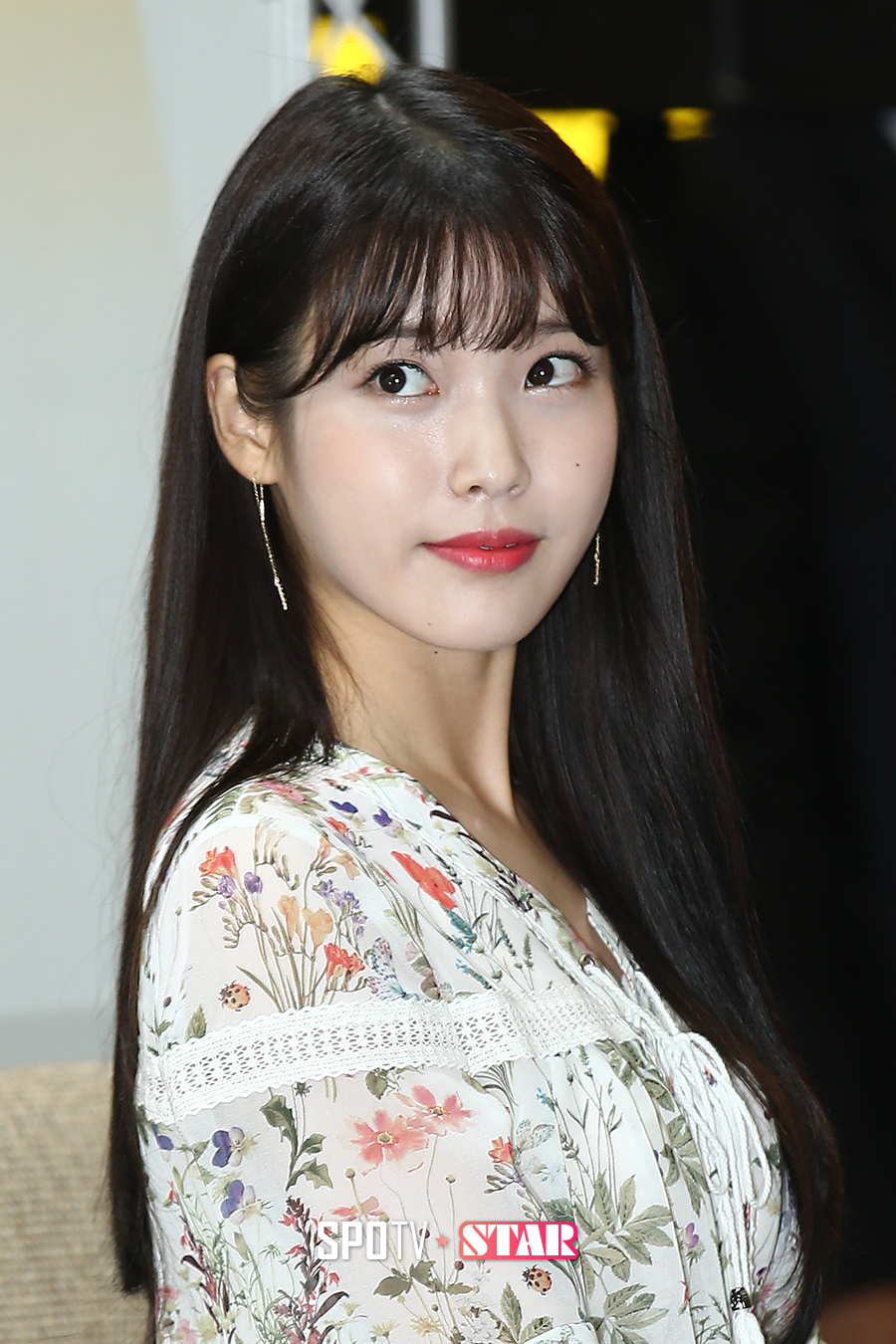 [뮤직S] 아이유, '꽃갈피 둘'에 거는 기대
