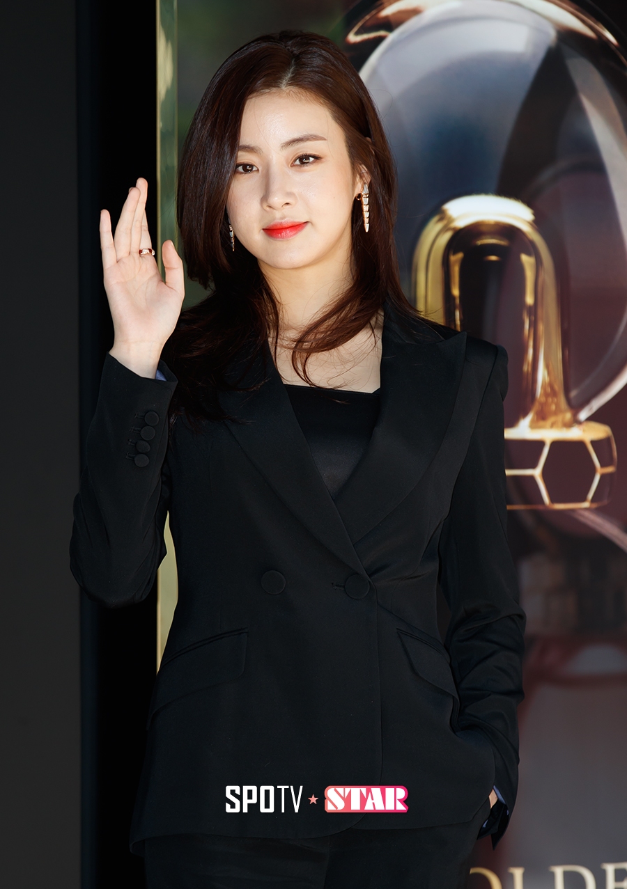 [포토S] 강소라, 매혹적인 손인사