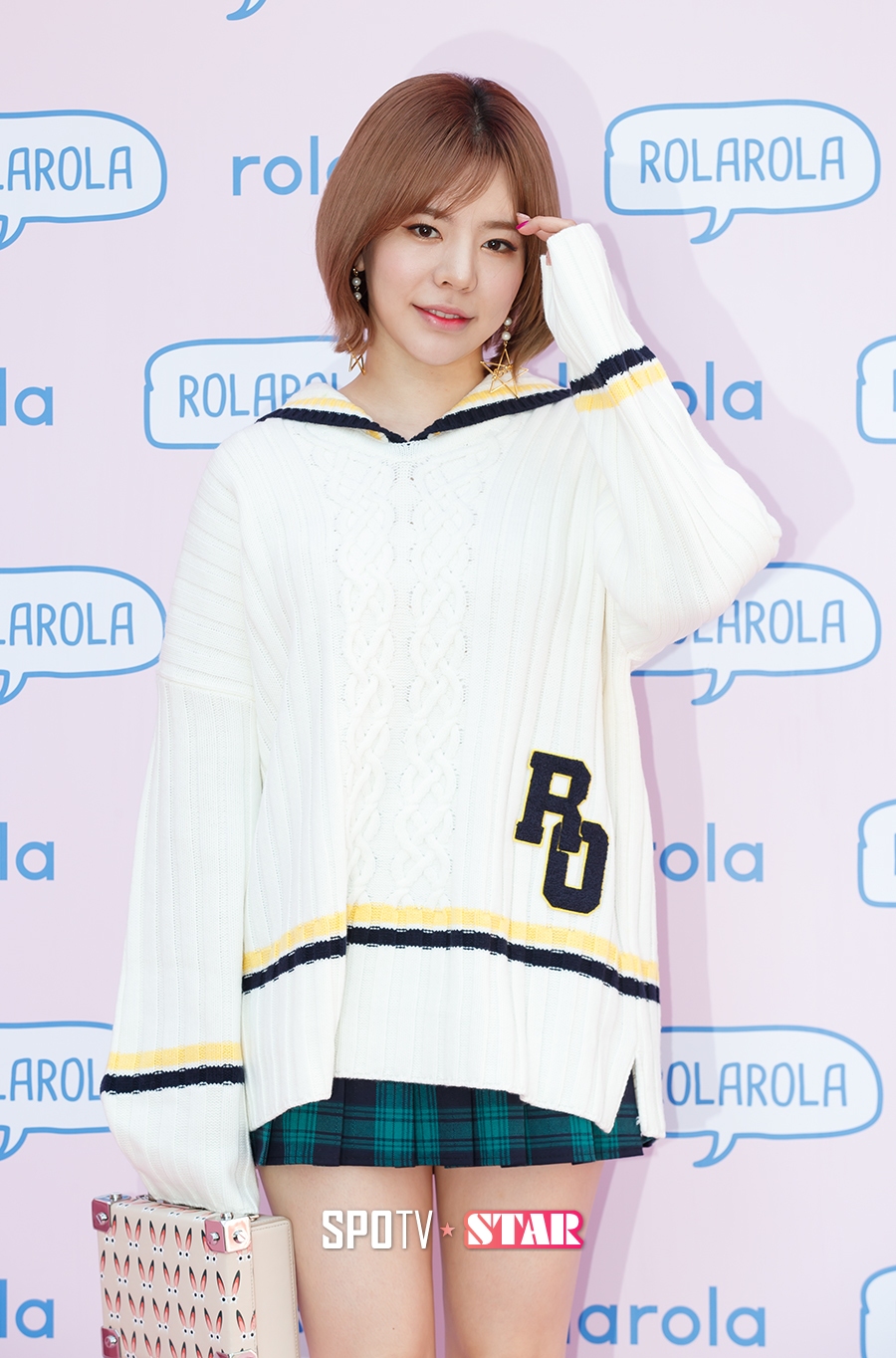 [포토S] 포즈 취하고 있는 소녀시대 써니