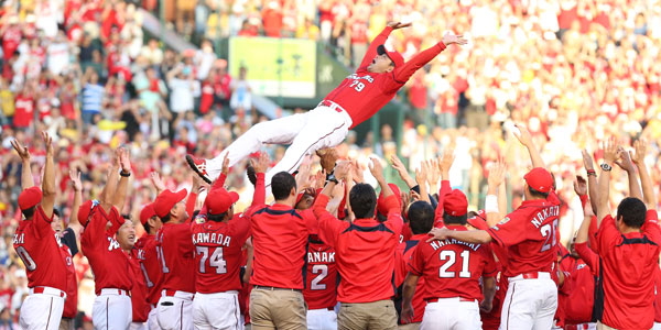[NPB] '빨간 헬멧을 조심해' 히로시마 1위 원동력, 압도적 타선